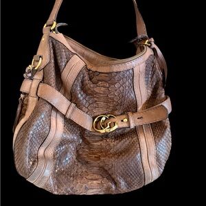 Gucci Brown Python-Embossed Leather Shoulder Bag with Gold Hardware